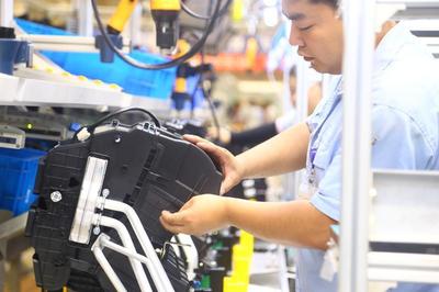 小空调“链”出西安智造大“汽”势 电子产品研发引领产业新动能