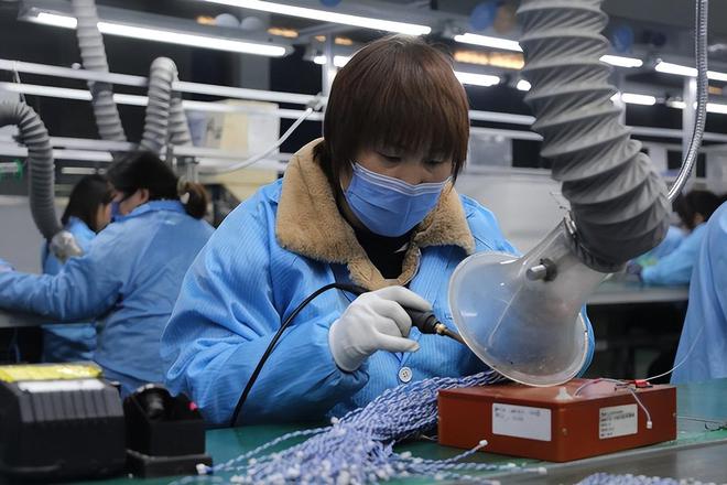 菏泽鲁西新区 开足马力忙生产，冲刺首季开门红